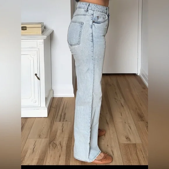 H&M High Rise Wide Leg Jeans - Picture 3 of 16